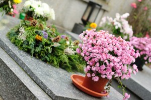 kompozycje-kwiatowe-na-groby